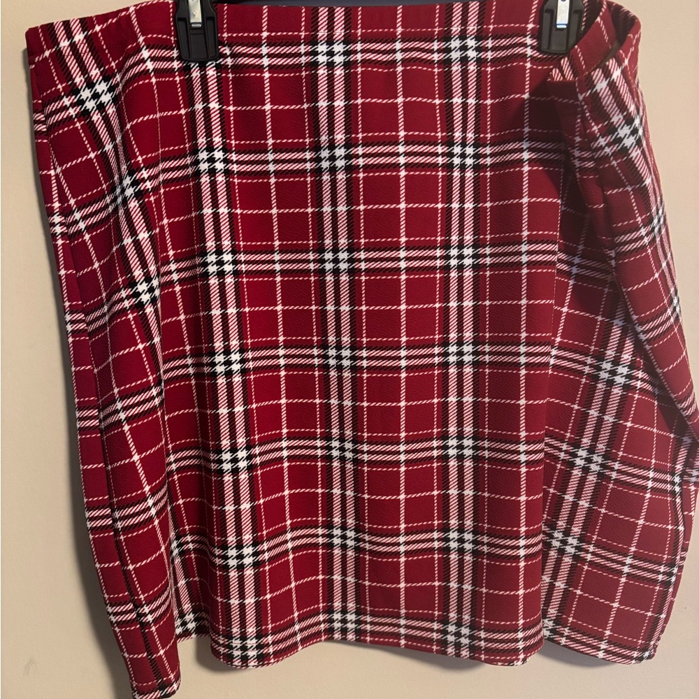 Shein Curve Plaid Mini Skirt